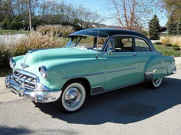 1952 Chevrolet Styleline Deluxe 2-Door | Mecum Kansas City 2010 | T157